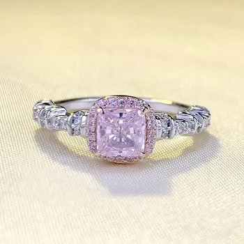2023 Новое квадратное кольцо S925 из серебра 5 * 5 мм с блестящим розовым бриллиантом в европейском и американском стиле для женской моды