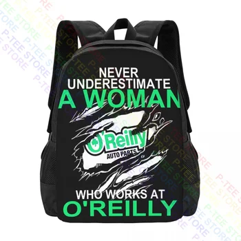 Никогда не стоит недооценивать женщину, работающую в O'Reilly Auto PartsBackpack, спортивную сумку с принтом большой вместимости